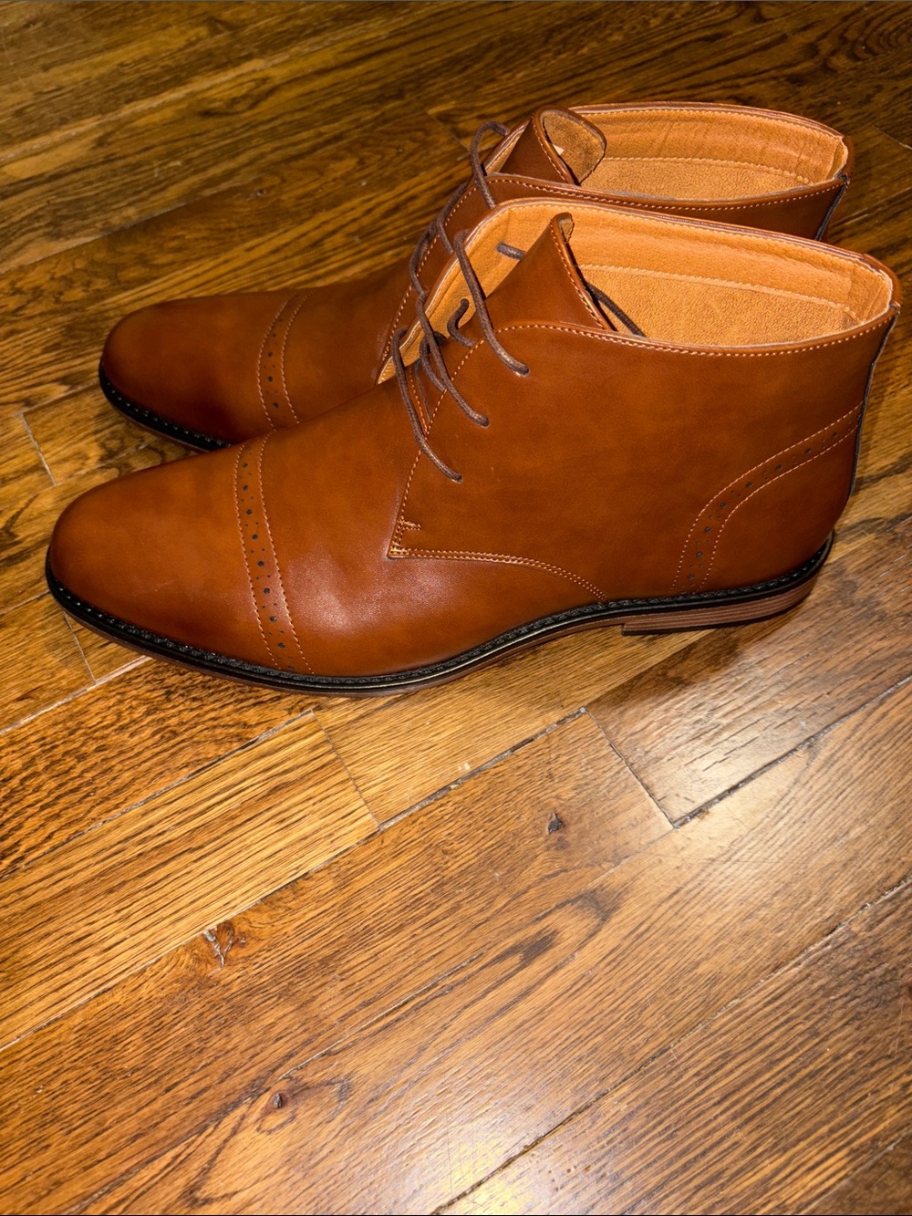 BRAND NEW! Men's Cognac Leather Lace-Up Boots